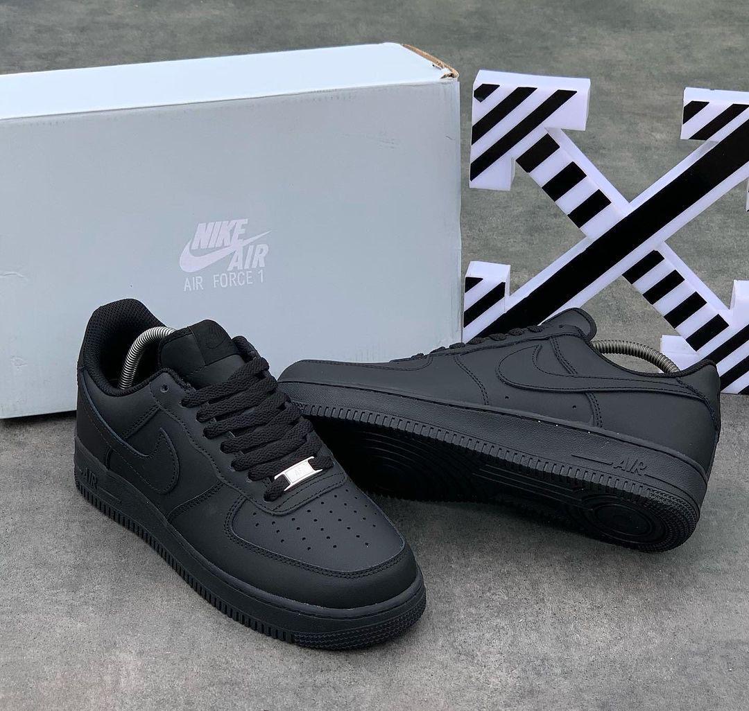 Nike Air Force 1 Black 01